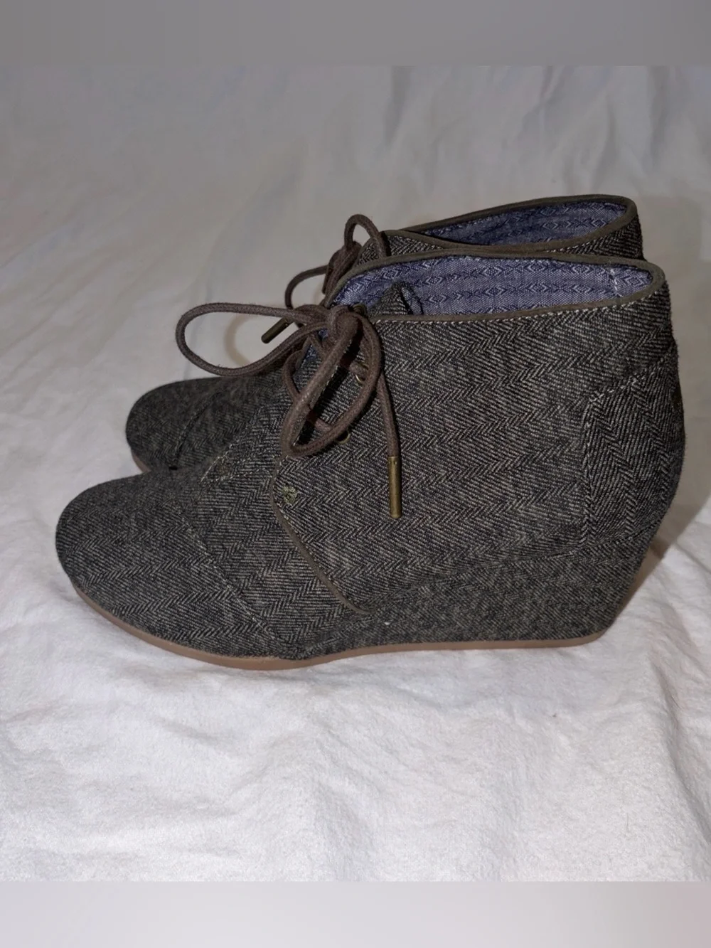 Toms Desert Wedge Herringbone Bootie Ankle Boots Shoes Gray Lace Up Fabric sz7.5